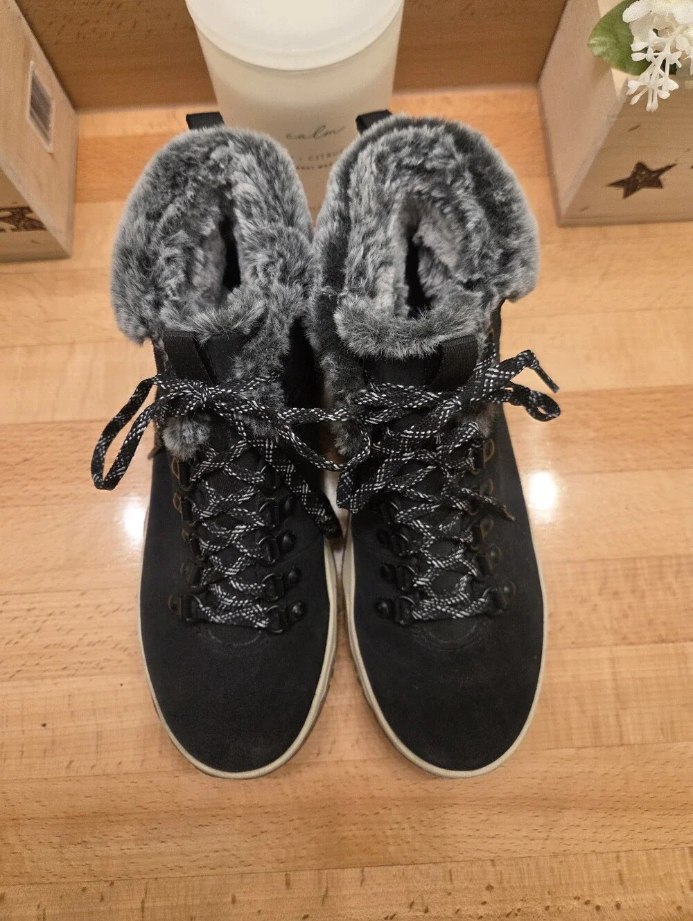 L.L.Bean Women's Day Venture Insulated Boots Black Suede Size 7.5